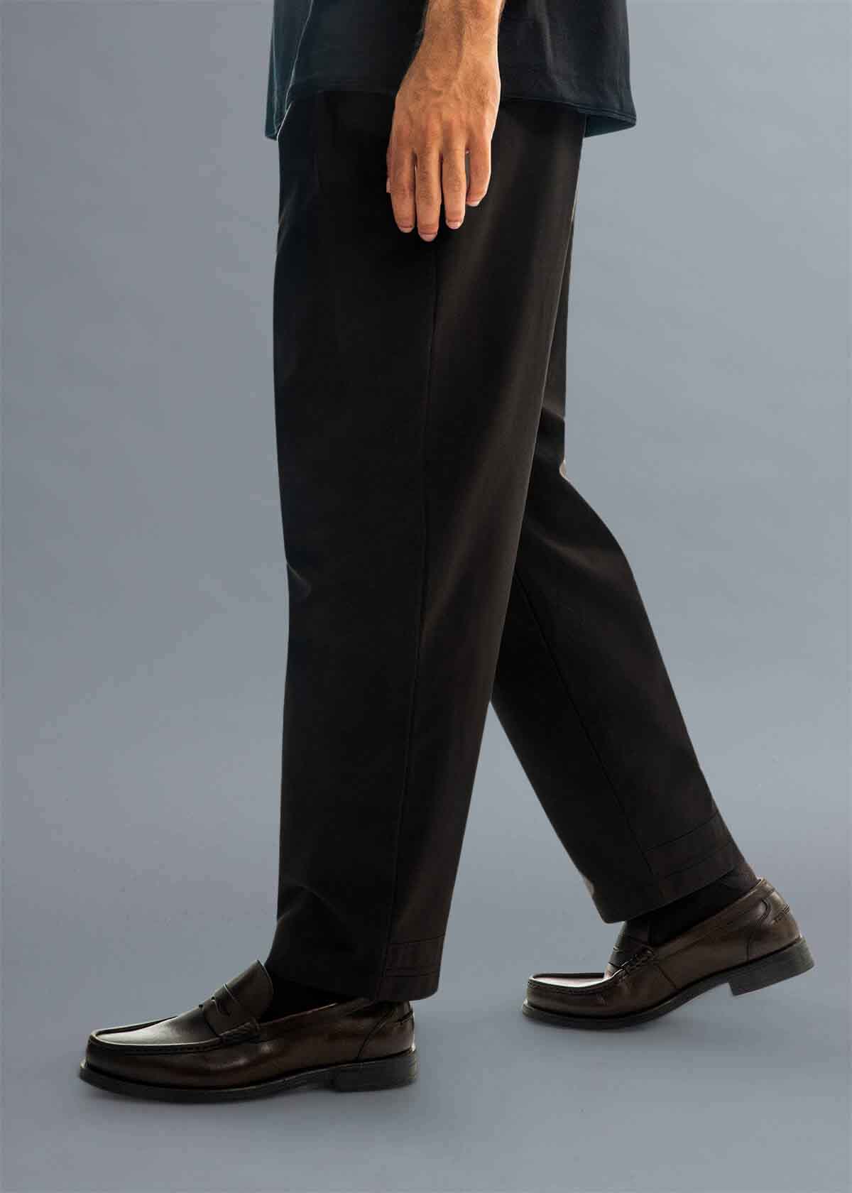 Raven Soft Twill Black: Raven Fit