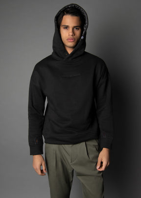 luxurious wrinkle-resistant black hoddie for men